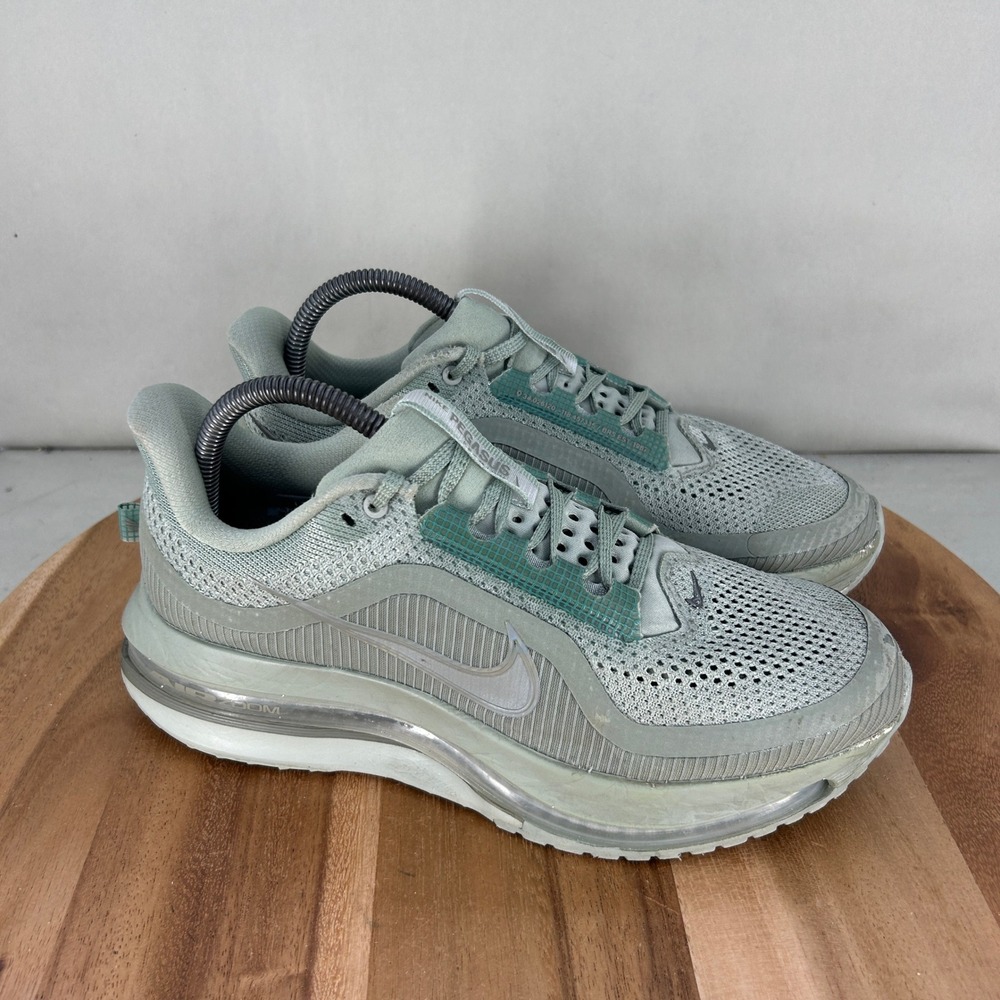 Nike Air Zoom Pegasus Premium Light Green Running Shoes HQ2592-300 Mens 7.5
